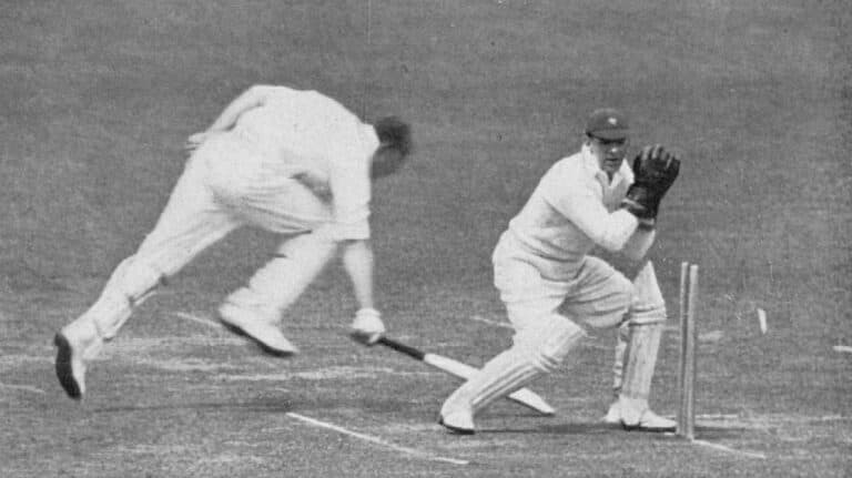 Wally Luckes runs out